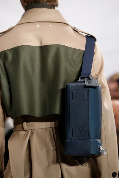 Look 52